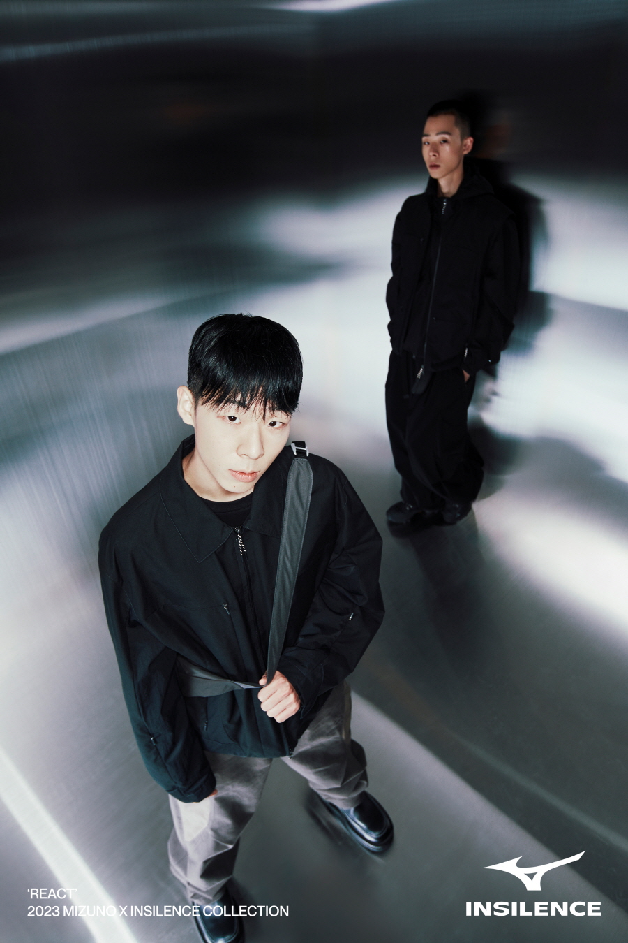東京都 新型コロナ INSILENCE Obsidian Crossbag CHARCOAL 【公式通販】