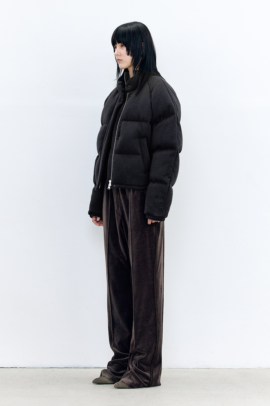 [INSILENCE] Textured Fabric Down Jacket /追跡付 INSILENCE] Textured Fabric Down Jacket /追跡付 (IN SILENCE