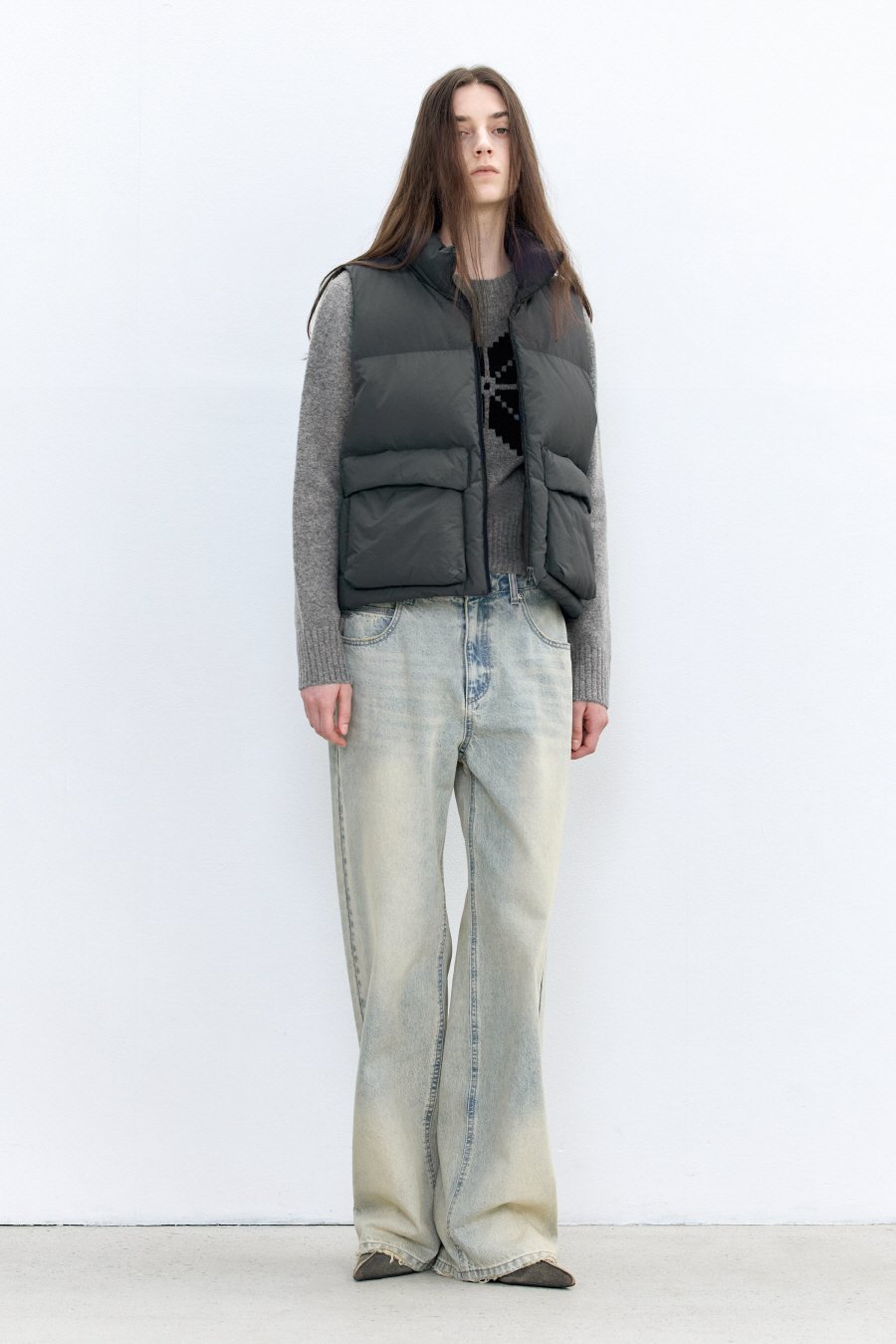 MUSINSA公式 | INSILENCE WOMEN Hybrid Soft Down Jacket CHARCOAL