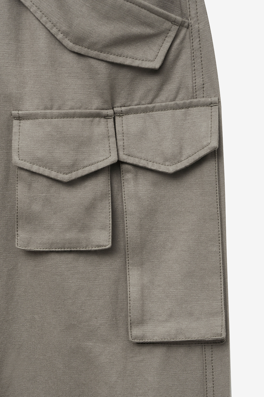 MUSINSA | INSILENCE multi-pocket pintuck pants TAN GREY