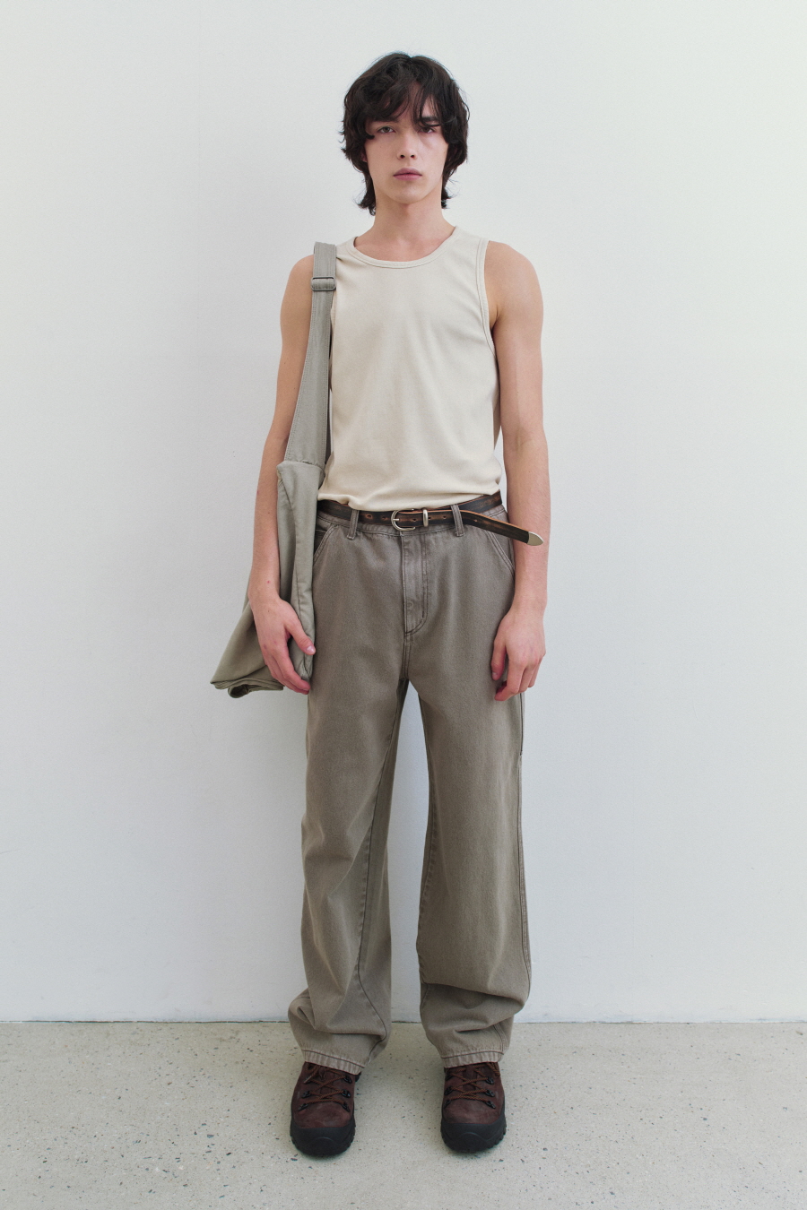 MUSINSA公式 | INSILENCE DAMAGED TANK TOP BEIGE