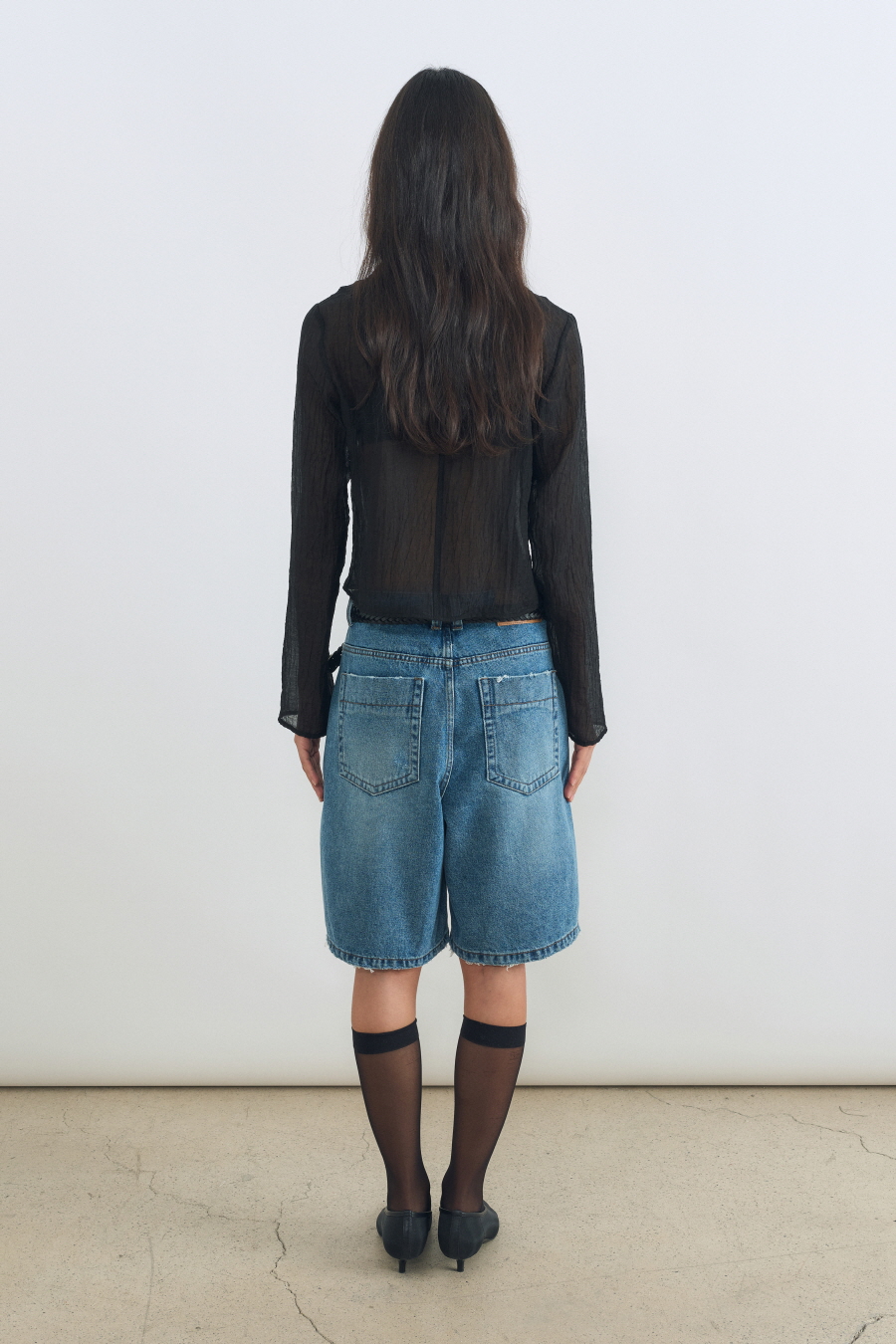 MUSINSA | INSILENCE WOMEN [CALIK] Wide Bermuda Denim Pants BLUE